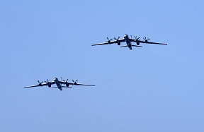 俄罗斯空天军和中国人民解放军空军在亚太地区举行联合空中巡航 俄罗斯空天军和中国人民解放军空军在亚太地区举行联合空中巡航