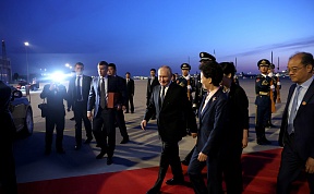 Vladimir Putin arrives in China Vladimir Putin arrives in China