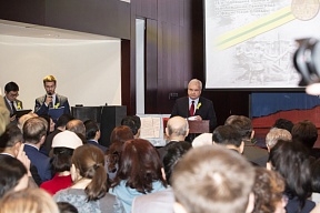 俄驻华大使在列宁格勒解围75周年纪念晚会的讲话 俄驻华大使在列宁格勒解围75周年纪念晚会的讲话